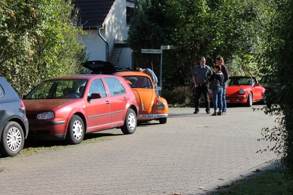 Sparkäfer mit 2,4L Typ4 und ein top gepflegter 911 3,2 mit bereits über 320tKm auf der Uhr