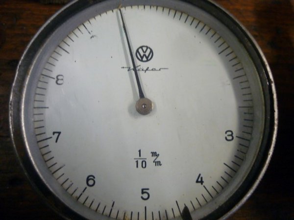 VW-Uhr