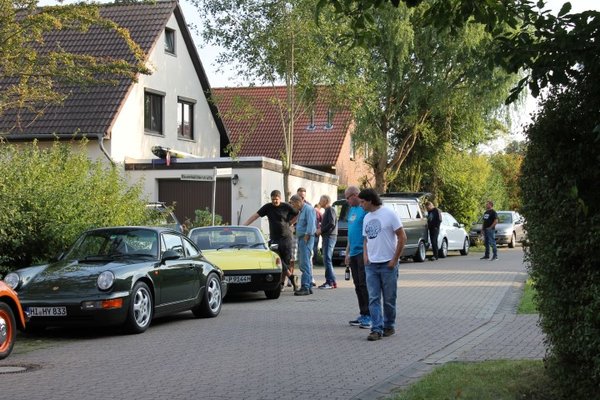 Auch die Straße musste wieder herhalten.