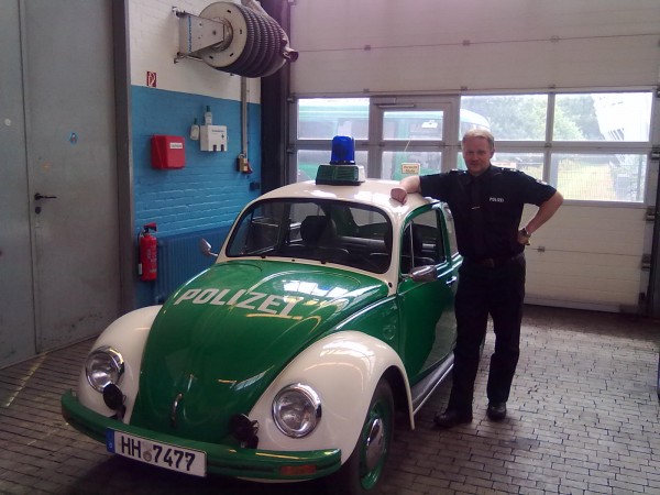 Polizei HH (5).jpg (219.51 KiB) 11786 mal betrachtet Leider nicht meiner!