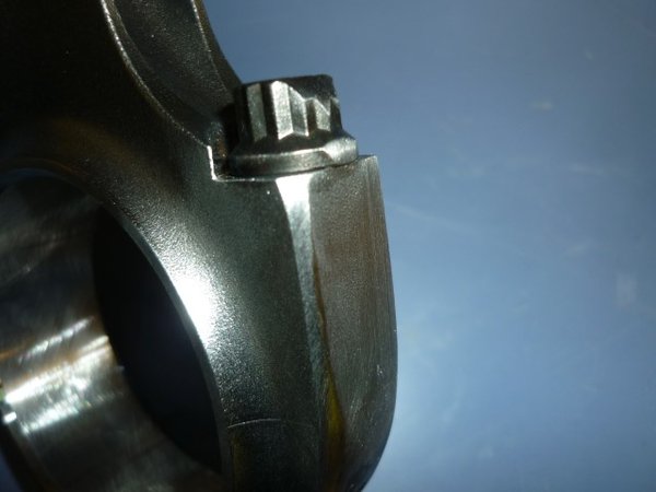 P1110430 (Small).JPG (59.23 KiB) 16585 mal betrachtet Bearbeitete ARP-Schrauben