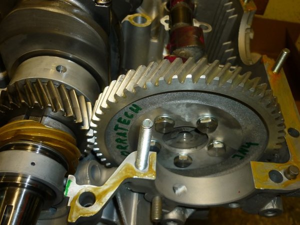 P1110503 (Small).JPG (96.05 KiB) 17725 mal betrachtet Zahnflankenspiel und Pumpenfreigang